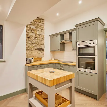 Host & - Temple Terrace בית נופש