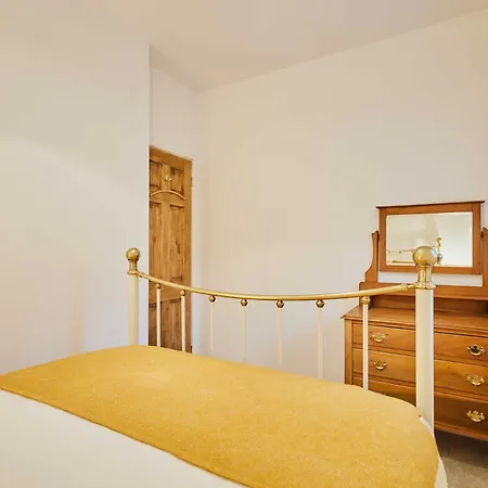 Host & - Temple Terrace *